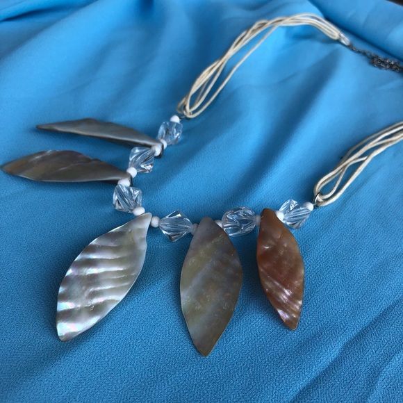Shell Necklace - Picture 3 of 4